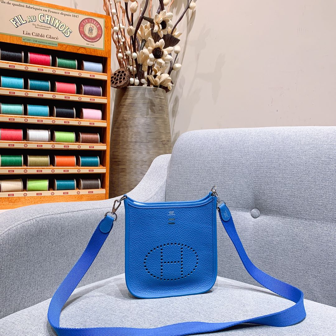 에르메스 미니 에블린16 블루 잔지바르 은장 끌레망스 가죽